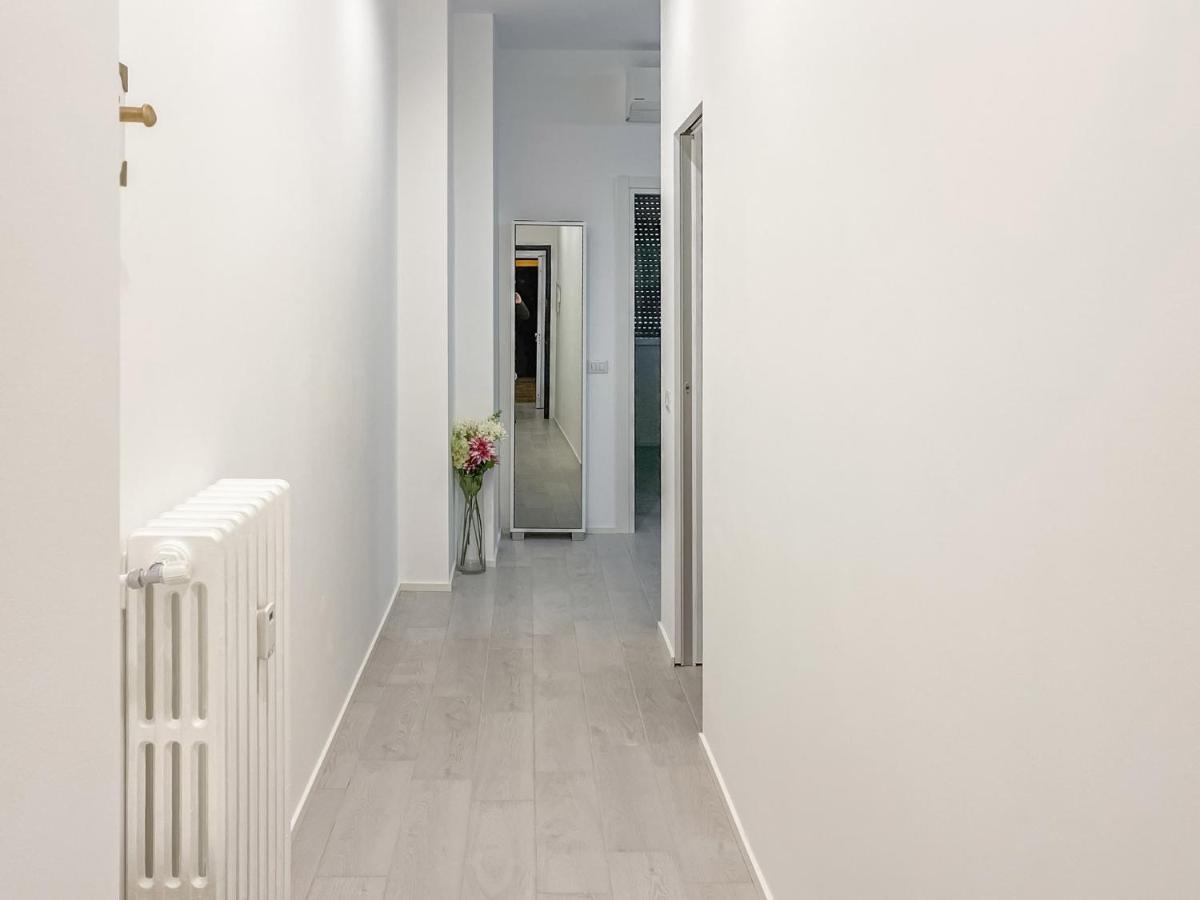 Bnb Capital Milano Moscova - White Екстериор снимка